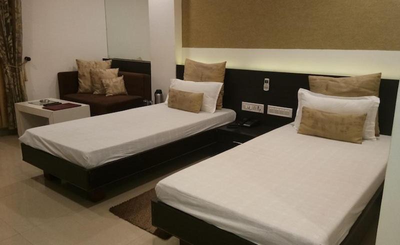 Hotel Banjara Bhopal Exterior photo